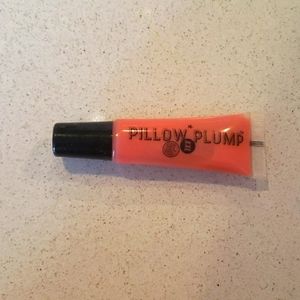 Soap & Glory Pillow Plump XXL Sexy Mother Pucker Lip Gloss